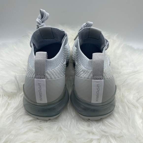 Wmns Air VaporMax Flyknit 3 ‘Pure Platinum’ - Picture 4 of 6